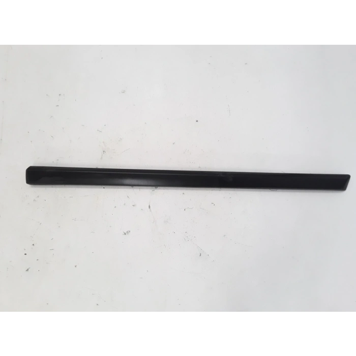 Renault Symbol/Logan Mcv Ön Kapı Bandı Sağ 2016- (Oem No:  808201969R)