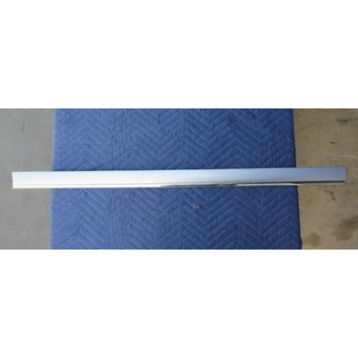 Mercedes C Class Ön Kapı Bandı Sağ 1993--2000  (Oem No:  A2026903062)