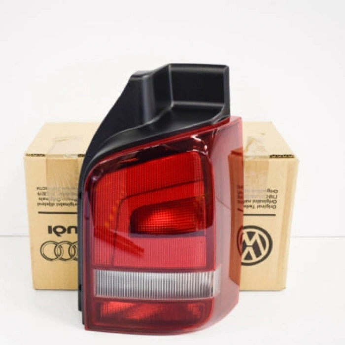 Volkswagen Transporter T6 Carevelle Stop Sıyah Tek Kapı Sağ 2009-  (Oem No:  7E5945096F)