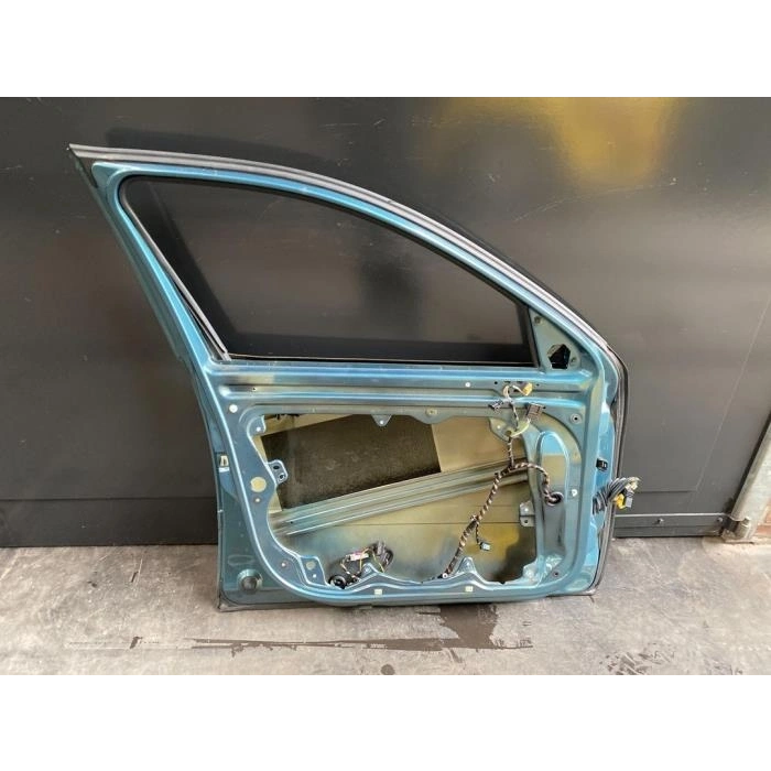 Skoda Octavia Ön Kapı Sol 2004-2012 (Oem No:  1Z0831055)