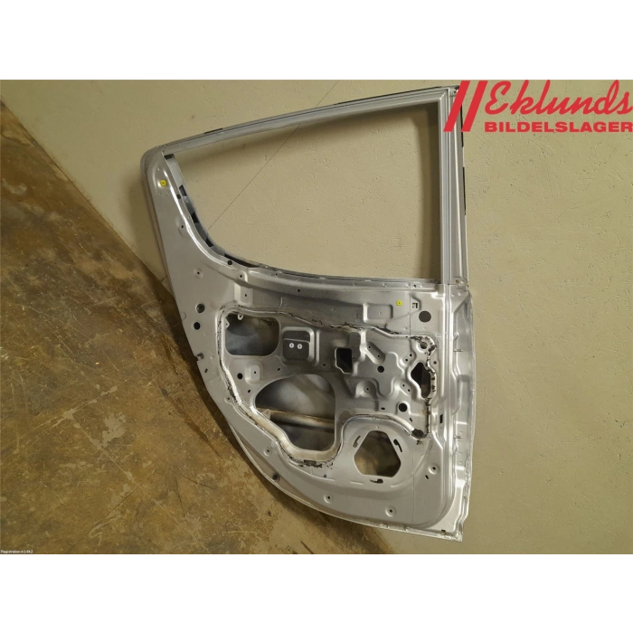 Mitsubishi L200 Arka Kapı Çıft Kabın Sol 2006-2014 (Oem No:  5730A201)