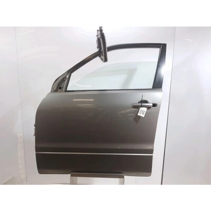 Suzuki Grand Vitara Ön Kapı Sol 2007  (Oem No:  68002-65844)