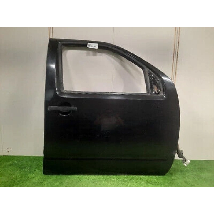 Nissan Navara Ön Kapı Sağ 2007 2013- (Oem No:  H01005X0Mb)