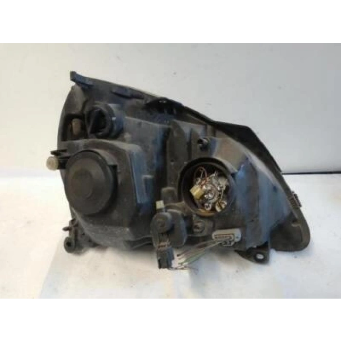 Renault Clio Ön Far Sol 1998-2001 (Oem No:  7701045168)