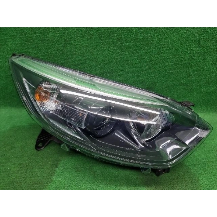 Renault Captur Ön Far Elektrikli Motorlu Sıyah Sağ 2012-  (Oem No:  260105066R)