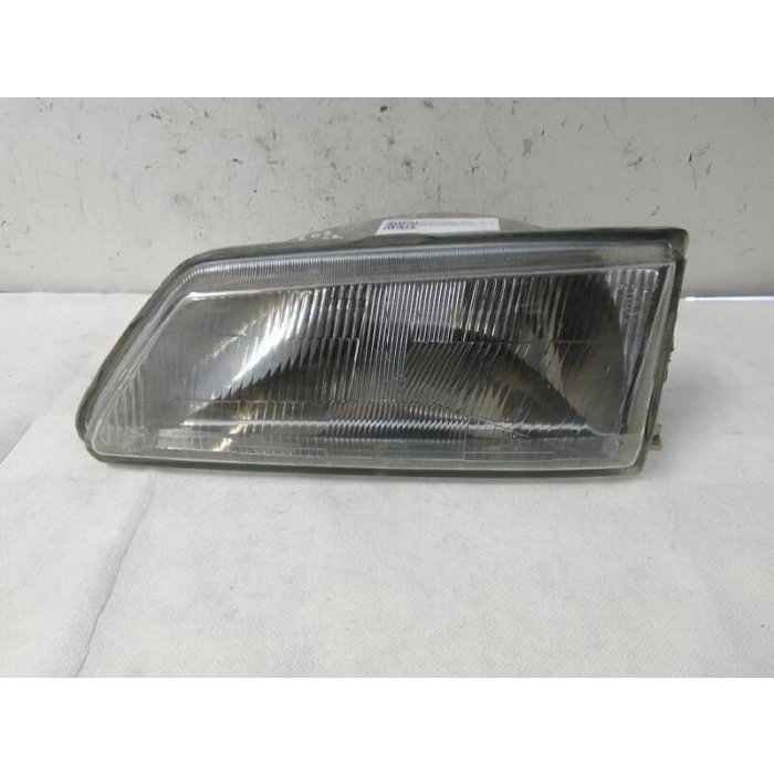 Peugeot 106 Ön Far Sol 1991-1996 (Oem No:  6204C2)