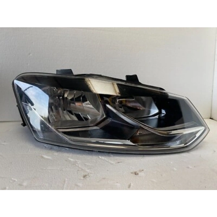 Volkswagen Polo Ön Far Elektrikli Motorlu Sağ 2013- (Oem No:  6C1941006B)