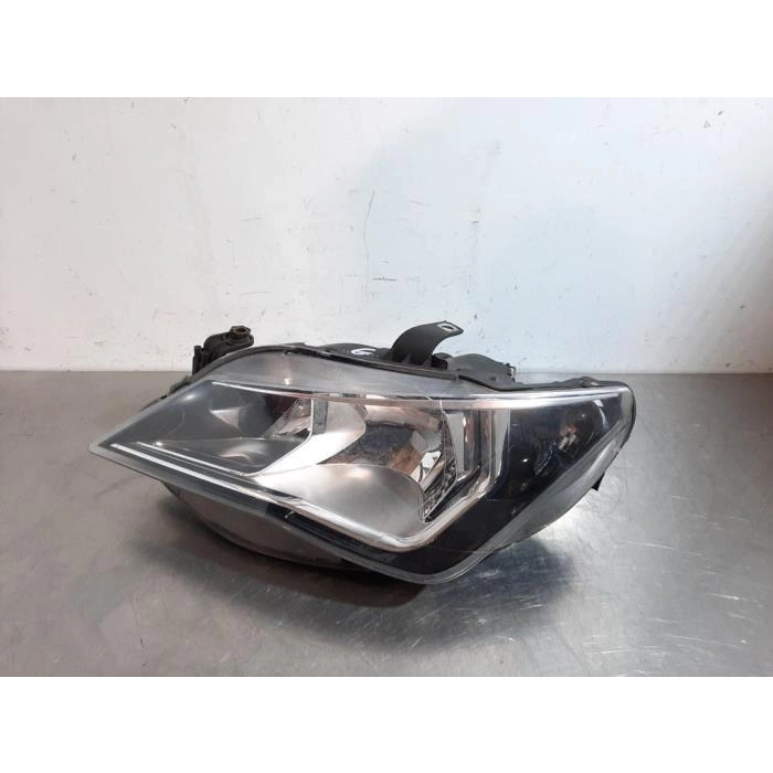 Seat İbiza Ön Far Elektrikli Çift Reflektör Nikelajlı Sol 2012-  (Oem No:  6J1941005N)