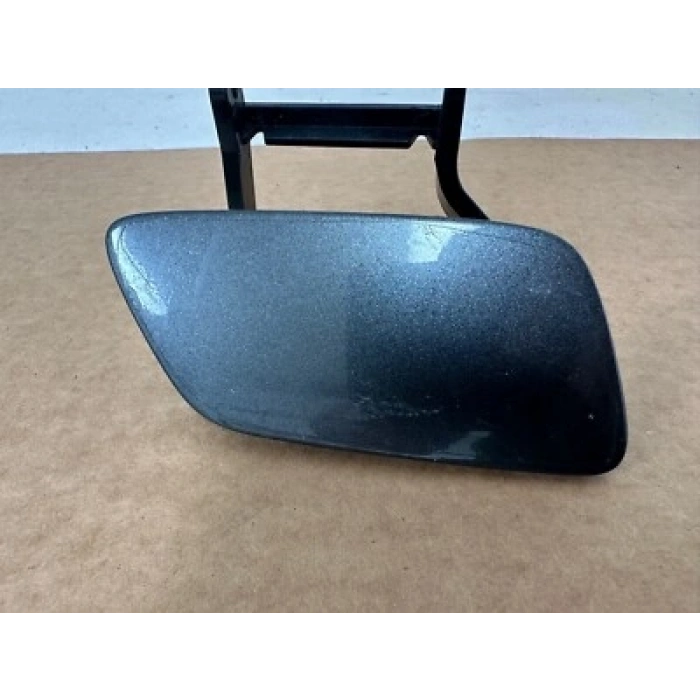 Audi A5 Ön Far Yıkama Kapağı Sağ 2007-- (Oem No:  8T0955636)