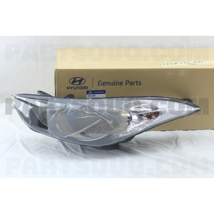 Hyundai Elantra Ön Far Elektrikli Motorlu Sol 2014-2015 (Oem No:  921013X020)