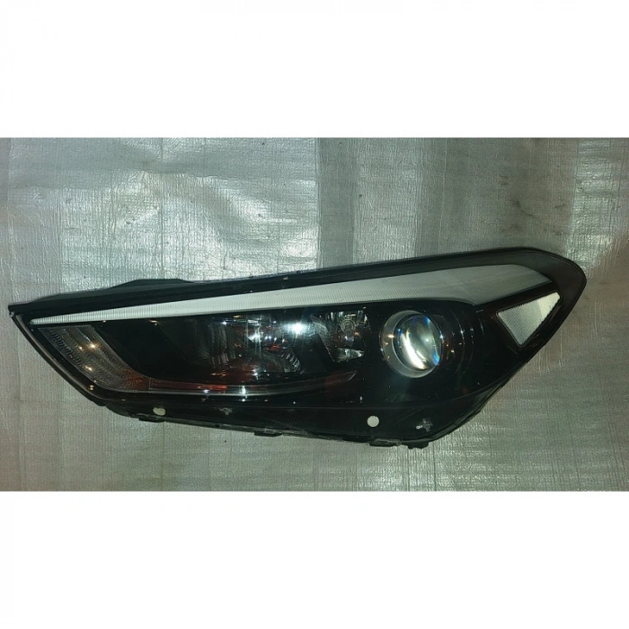 Hyundai Tucson Ön Far Elektrikli Motorlu Gündüz Ledlı Statık Köş Sol 2014- (Oem No:  92101-D7100)