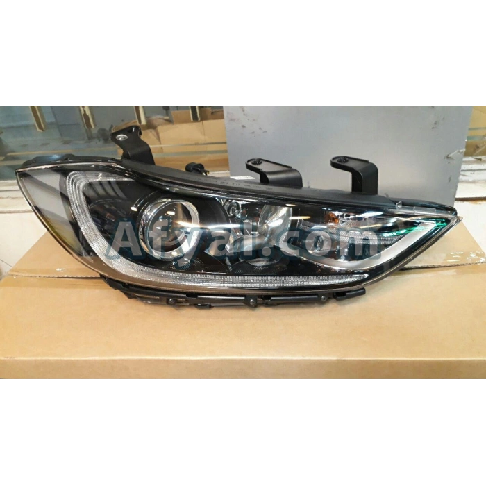 Hyundai Elentra Ön Far Elektrikli Motorlu Gündüz Ledli Sağ 2015- (Oem No:  92102F2100)