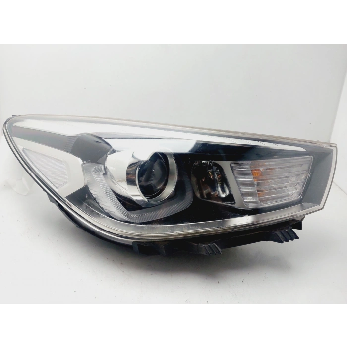 Kia Rio Ön Far Elektrikli Motorlu Sağ 2017- (Oem No:  92102H8000)