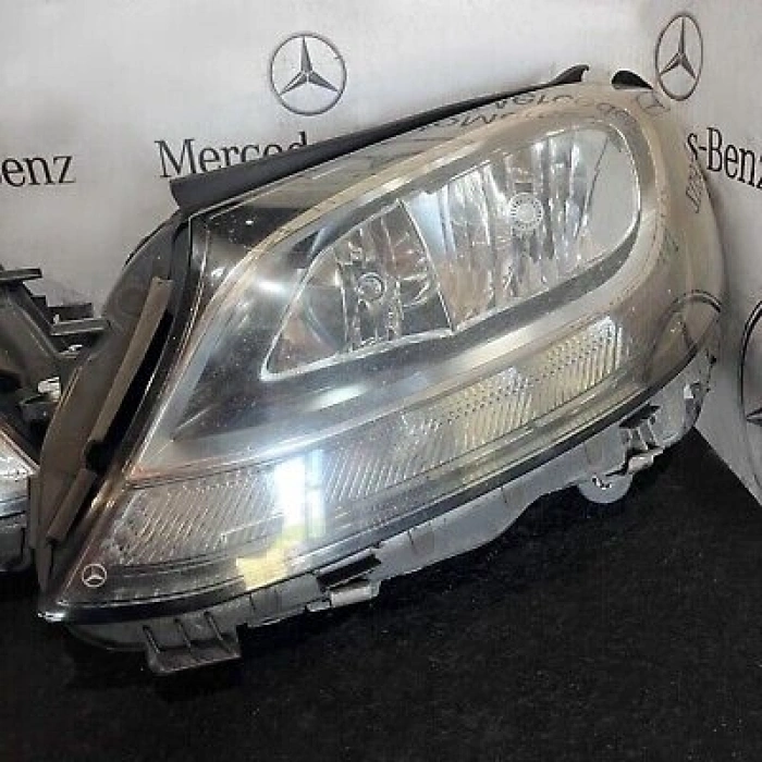 Mercedes C Class Ön Far Elektrikli Motorlu Halojen Sedan Sol 2013- (Oem No:  A2058200161)
