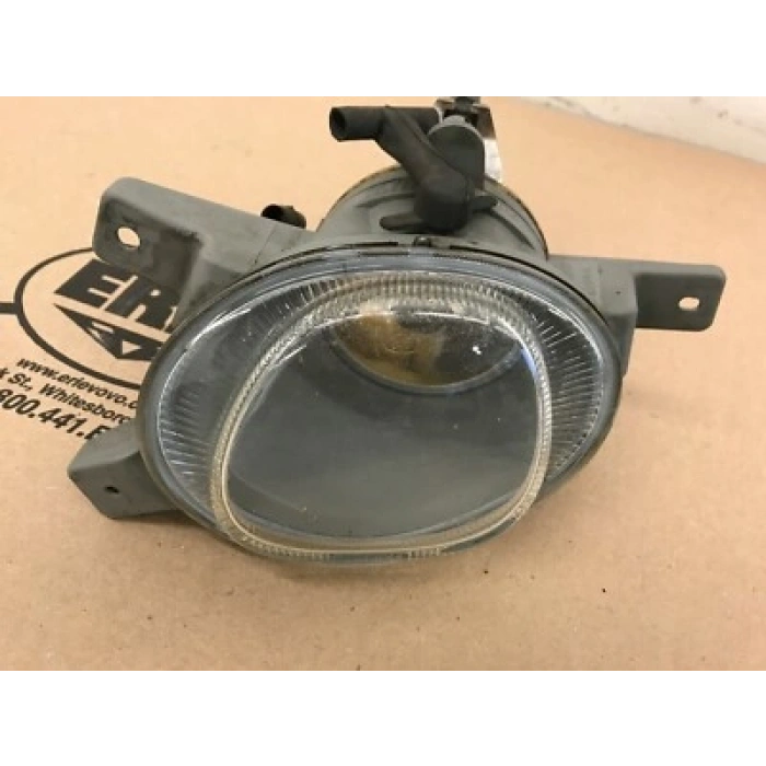 Volvo Xc70 Ön Sis Lambası Soketlı Sağ 2000 2007 (Oem No:  9190905)