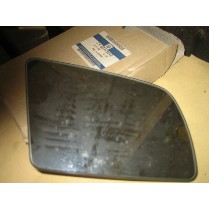Opel Vectra Dış Ayna Camı Manuel Beli Sağ 1988-1992 (Oem No:  90349042)