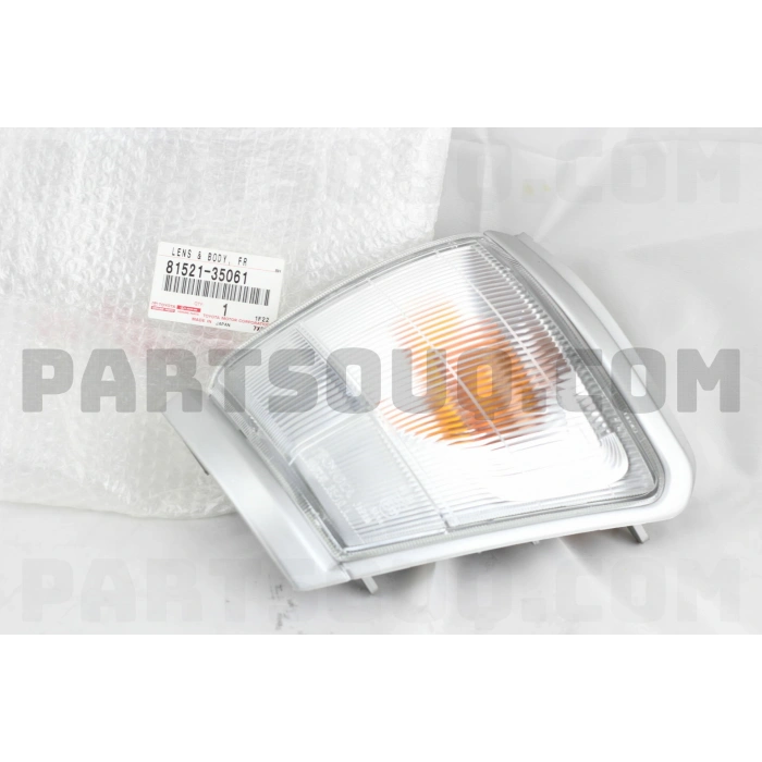 Toyota Hilux Ön Sinyal Sol 1998-2000 (Oem No:  8152135061)