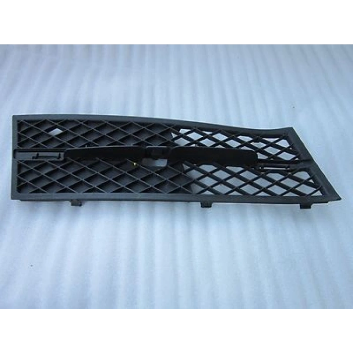 Bmw 5 Serisi Ön Sis Lamba Kapağı Kapalı Sağ 2010-2012 (Oem No:  51117200700)