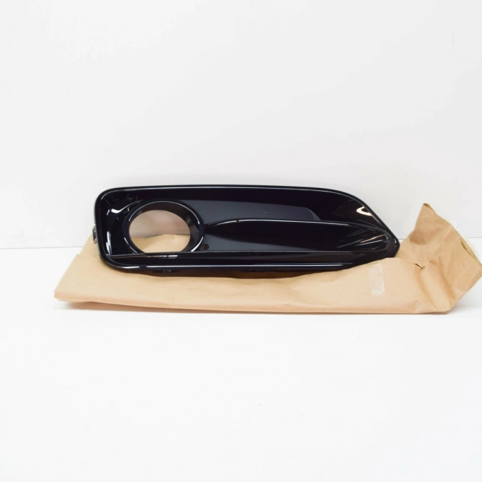 Bmw 1 Serisi Ön Sis Lamba Kapağı Delikli Kapalı Sport Sol 2015- (Oem No:  51117371667)