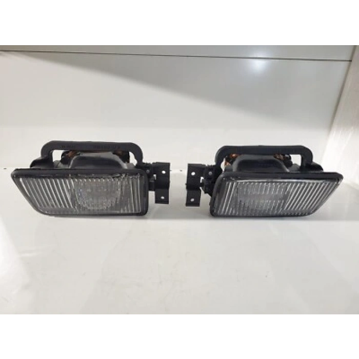Bmw 5 Serisi Ön Sis Lambası Sağ 8894 (Oem No:  63178360941)