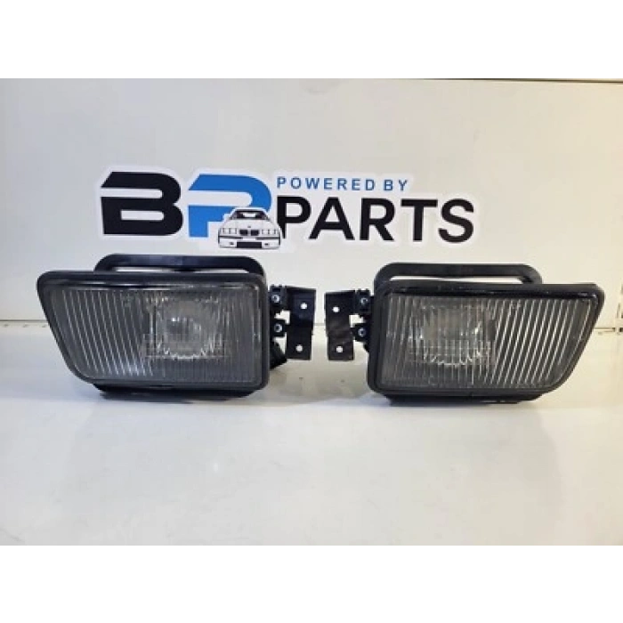 Bmw 5 Serisi Ön Sis Lambası Sol 8894 (Oem No:  63178360942)