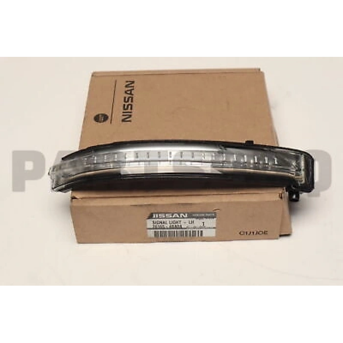 Nissan Qashqai Ayna Sinyali Sol 2013- (Oem No:  261654Ba0A)
