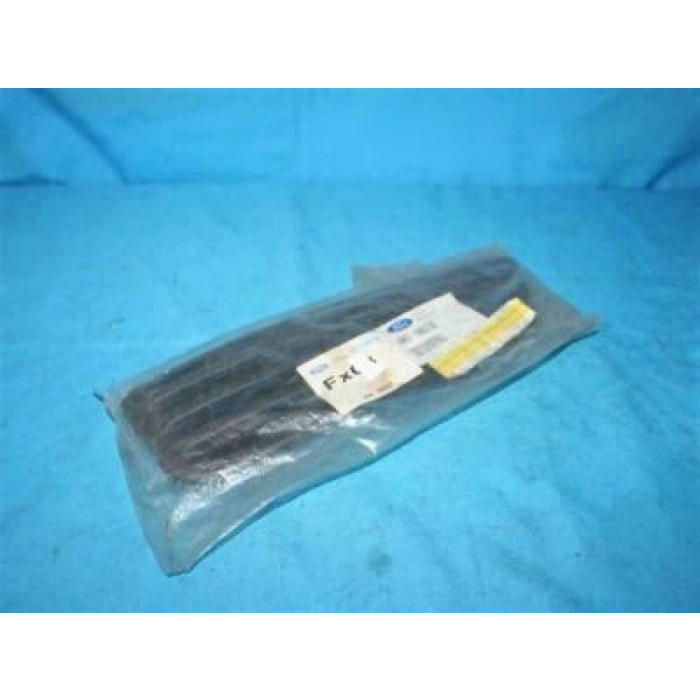 Ford Focus Ön Sis Lamba Kapağı Sağ 2005  (Oem No:  4M5119952Be)