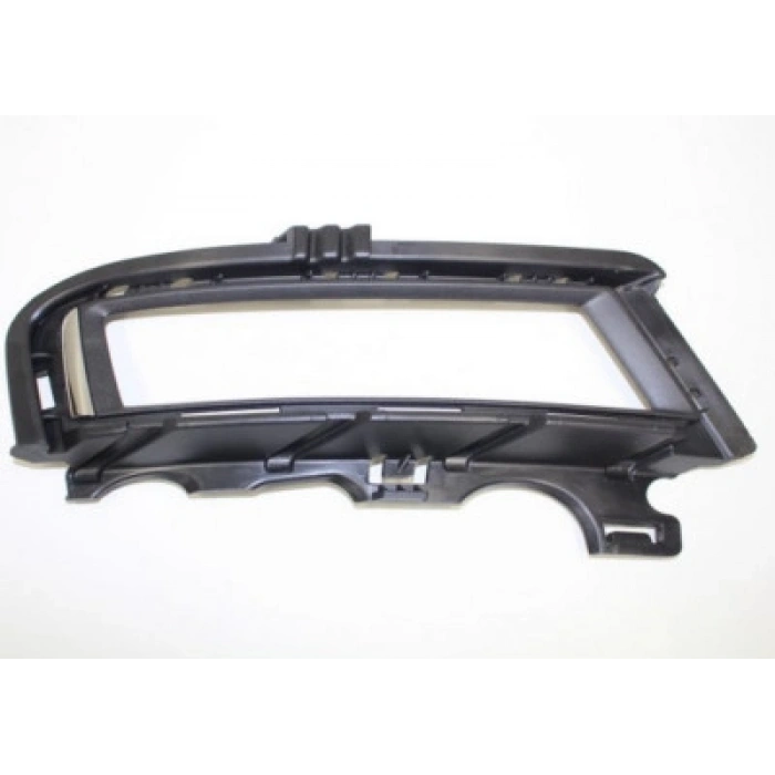 Volkswagen Golf Vıı Ön Sis Lamba Kapağı Delikli Sağ 2012-  (Oem No:  5G0853808Aryp)