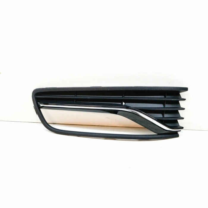 Volkswagen Polo Ön Sis Lamba Kapağı Delikli Sol 2013- (Oem No:  6C0854661Bryp)