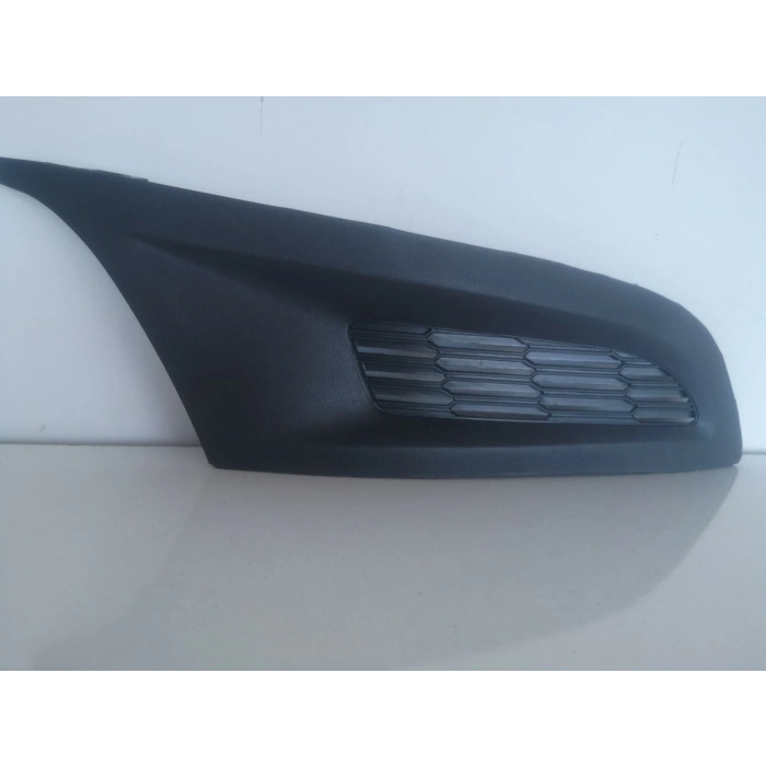 Volkswagen Polo Ön Sis Lamba Kapağı Grı Sağ 2009-  (Oem No:  6R0853666C9B9)