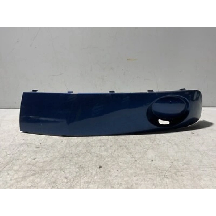 Volkswagen Transporter T6 Ön Sis Lamba Kapağı Astarlı  Sağ 2010- (Oem No:  7E5807490)