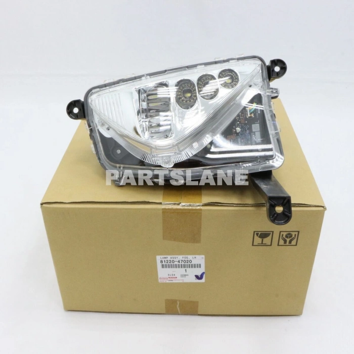 Toyota Prıus Ön Sis Lambası Ledlı Sol 2016- (Oem No:  81220-47020)