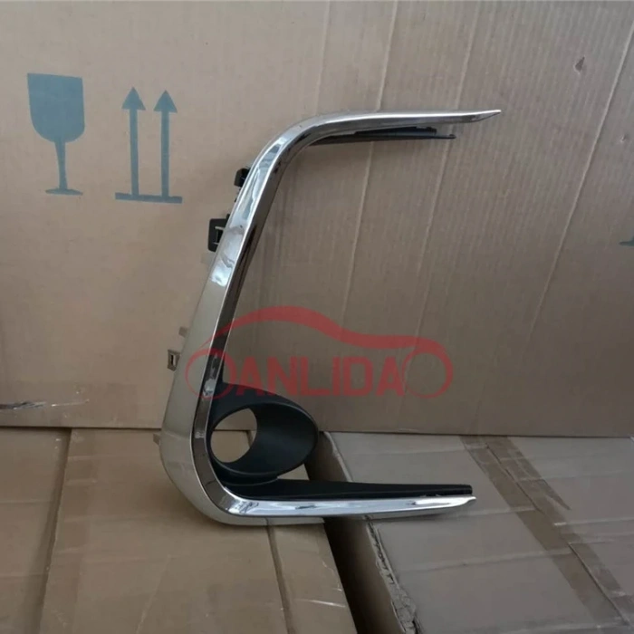 Toyota Corolla 201822 Ön Sis Lamba Kapağı Delikli Sol  (Oem No:  81482-02B40)