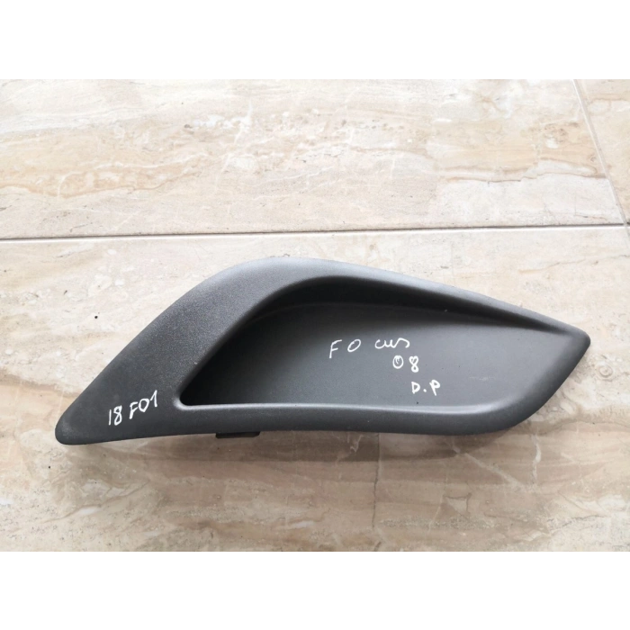 Ford Focus Ön Sis Lamba Kapağı Sağ 2008- (Oem No:  8M5119952Be)