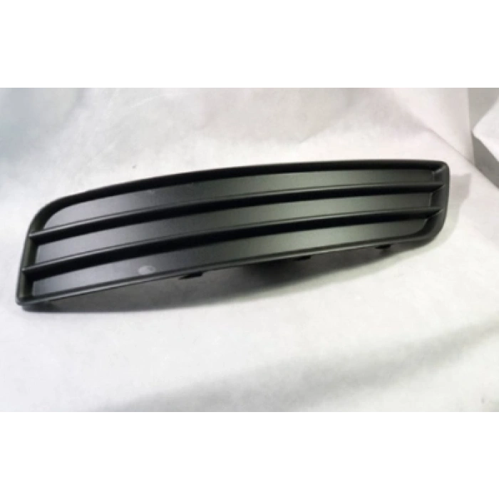 Audi A3 Ön Sis Lamba Kapağı Kapalı Sol 2009-  (Oem No:  8P0807681E9B9)