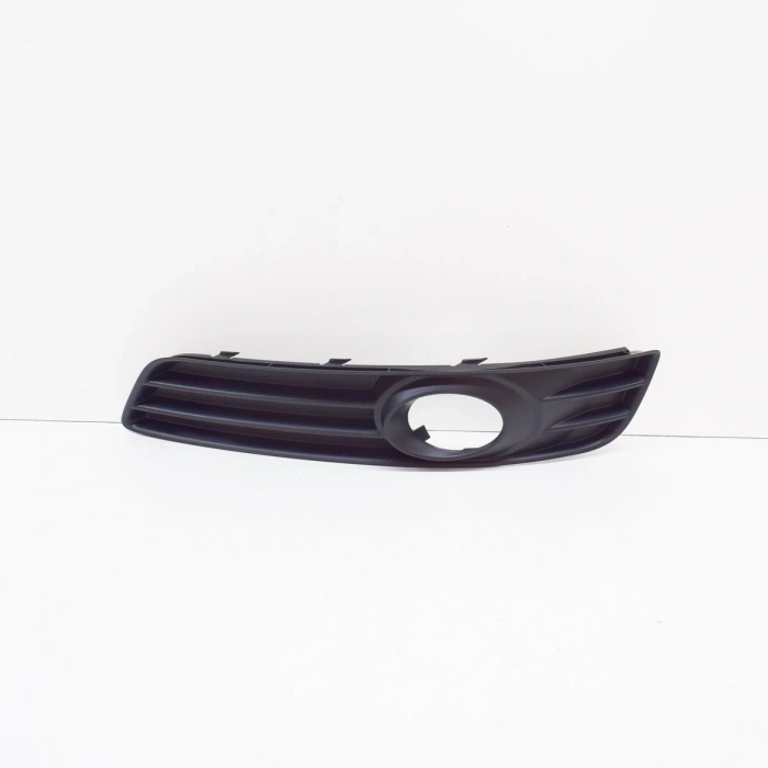 Audi A3 Ön Sis Lamba Kapağı Delikli Sol 2009/Tüv (Oem No:  8P0807681F9B9)