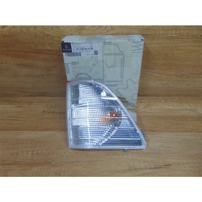 Mercedes Sprinter Ön Sinyal Sağ 1995-2000  (Oem No:  A9018200221)