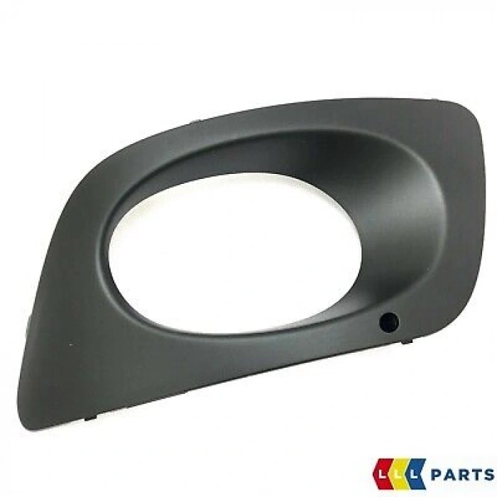 Mercedes Sprinter Sis Lamba Kapağı Delikli 2013- (Oem No:  A90688503539B51)