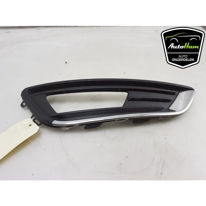 Ford Focus Ön Sis Lamba Kapağı Delikli Nikelaj Bandlı Sağ 2013- (Oem No:  F1Eb15A298Bc)