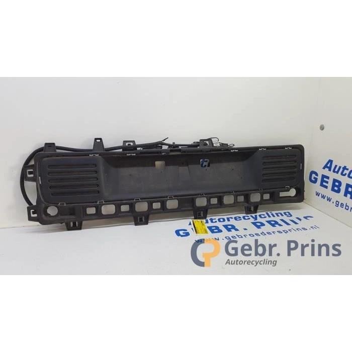 Renault Twingo Arka Plakalık 2014- (Oem No:  858328942R)