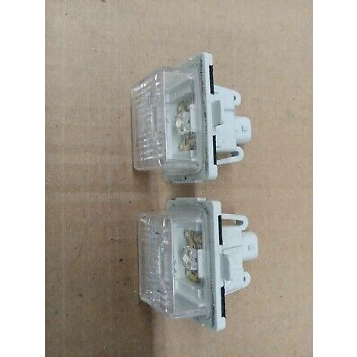 Mercedes C Class Plaka Lambası 2007 2012-  (Oem No:  A2218200856)