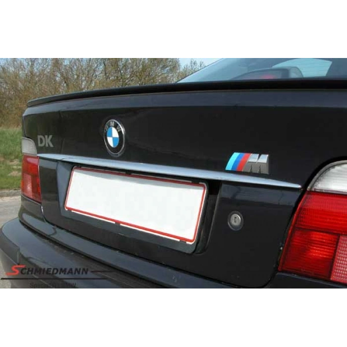 Bmw 5 Serisi Ar.Bagaj Kapak Bandı Nikelaj 1996- (Oem No:  51137038156)