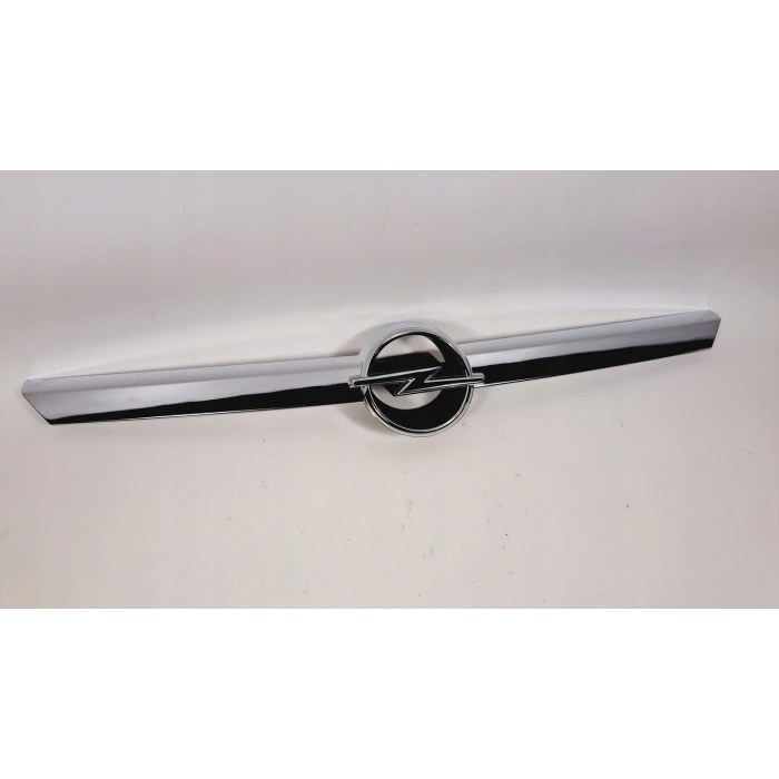 Opel Corsa Ön Panjur Bandı Nikelaj 2004- 2007 (Oem No:  13190975)