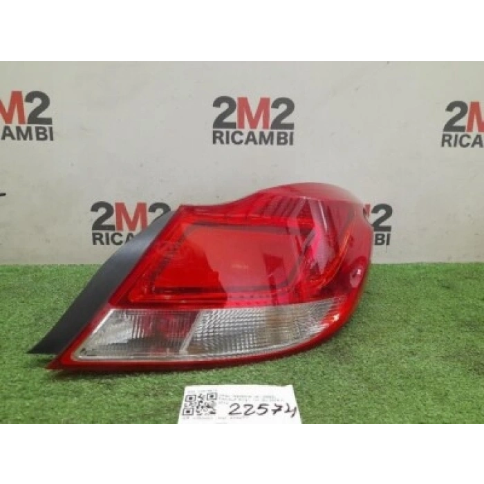 Opel İnsignia Arka Stop Sağ 2008- (Oem No:  13279628)