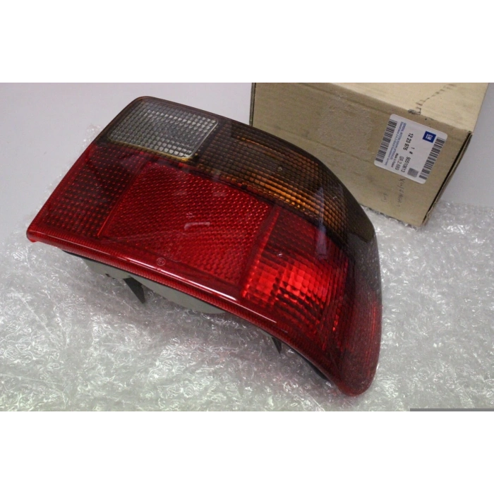 Opel Astra Arka Stop Füme Hatchback Sağ 1991-1998 (Oem No:  90510613)