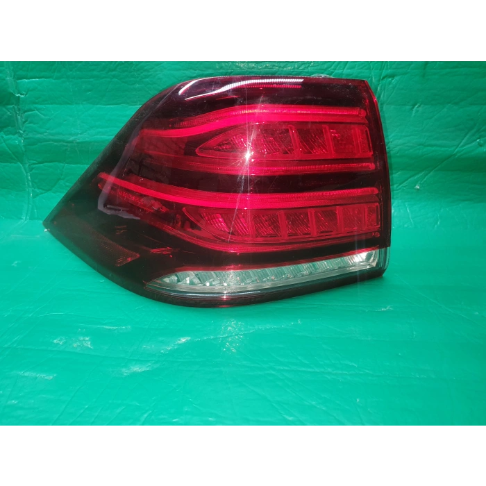 Mercedes Ml Class Arka Stop Ledli Sağ 2015- (Oem No:  1669065501)