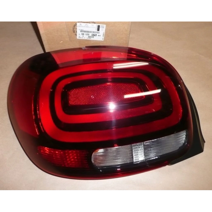 Citroen C3 Arka Stop Sis Lambalı Sağ 2016- (Oem No:  9812257580)
