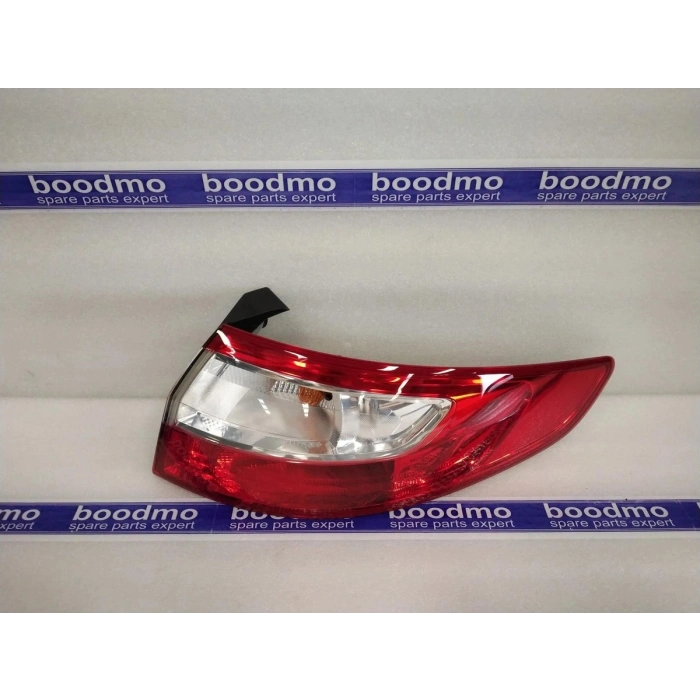 Renault Fluence Arka Stop Sağ 2009-2012 (Oem No:  265502140R)