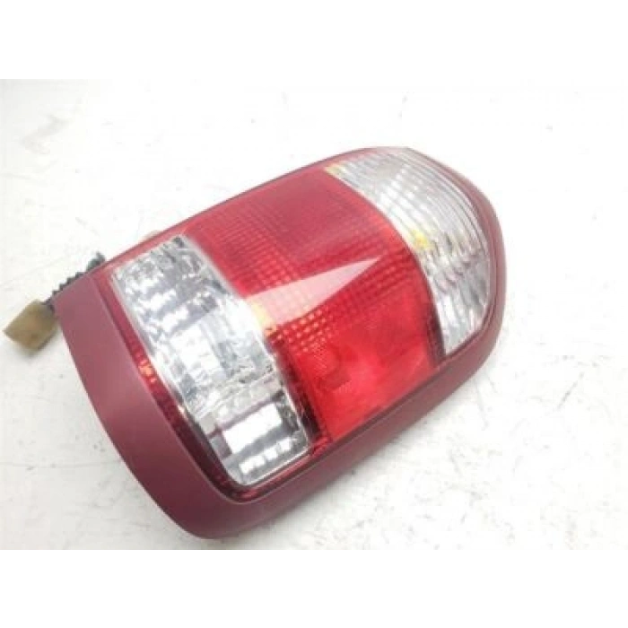 Nissan Pathfinder Arka Stop Sağ 1999-2004  (Oem No:  265502W625)