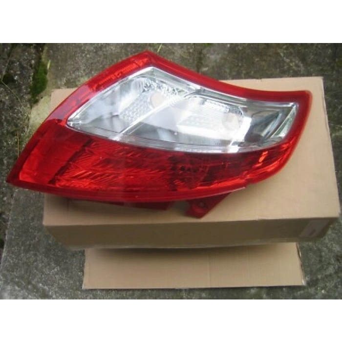 Suzuki Swift Arka Stop Sol 2011- (Oem No:  35670-68L00-000)